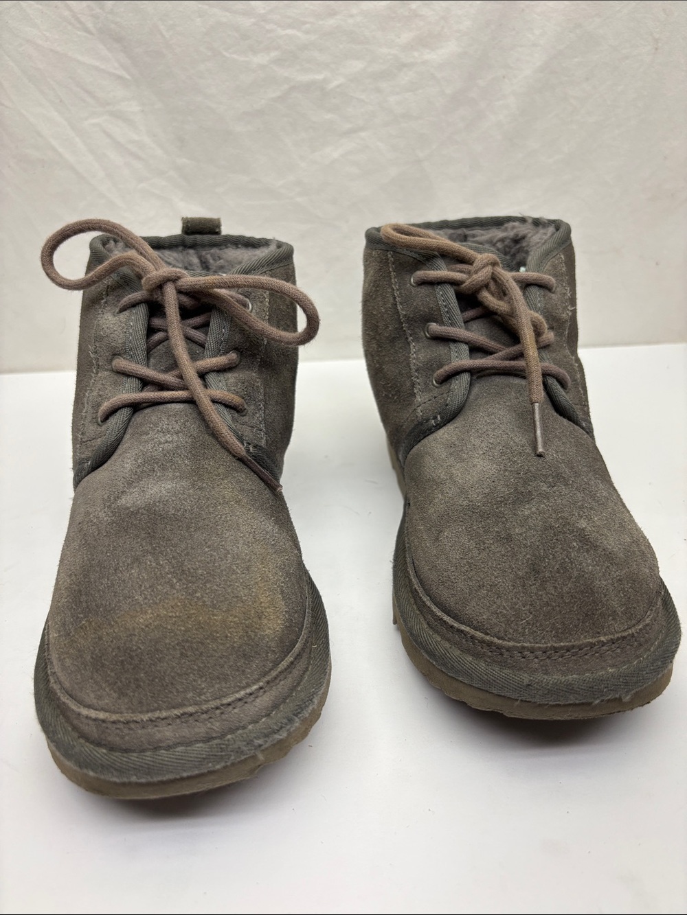 UGG Neumel boots women’s SZ 5, box 77